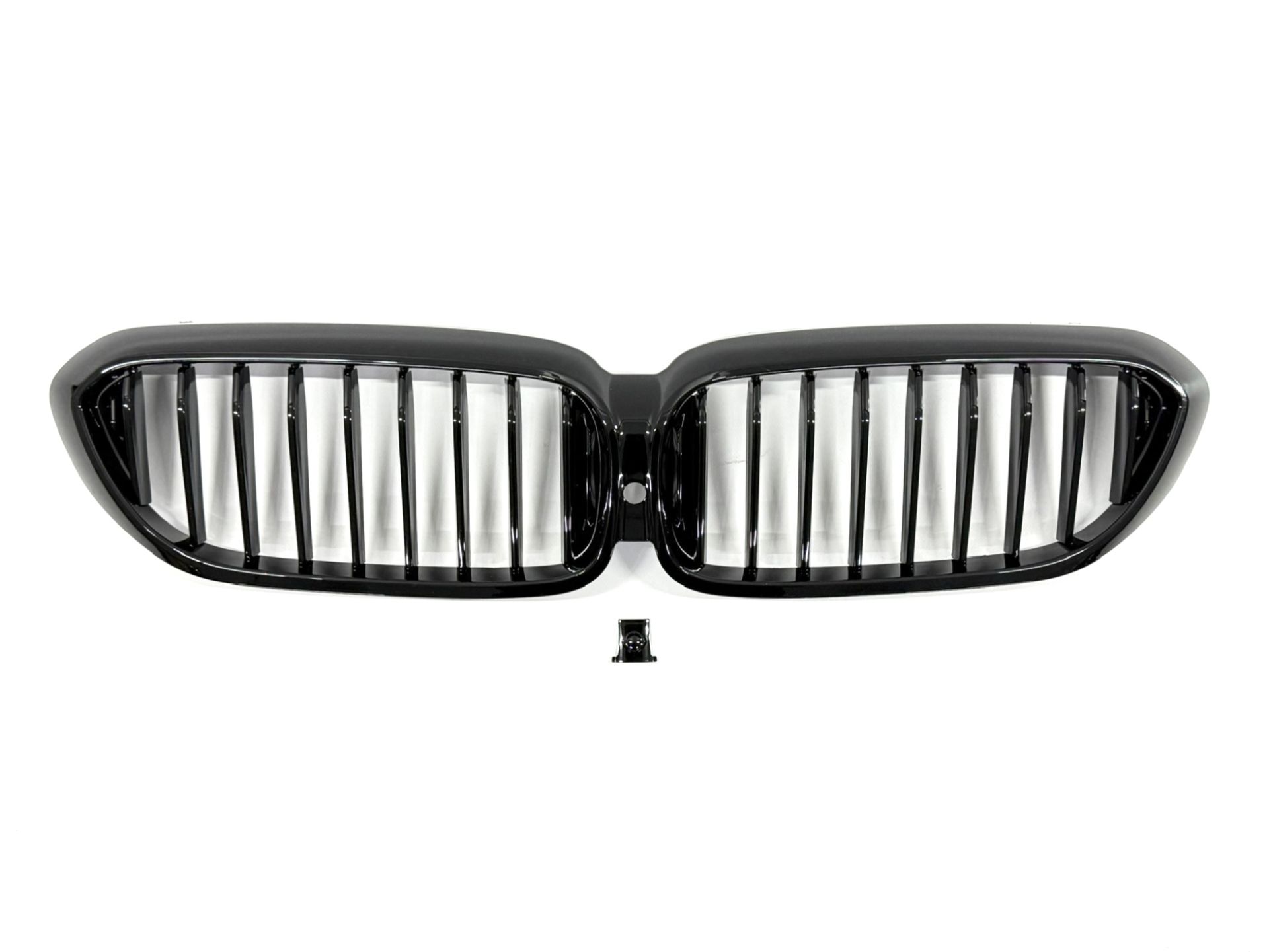 Решетка радиатора ноздры M Performance BMW series G30 G31 2017-2020