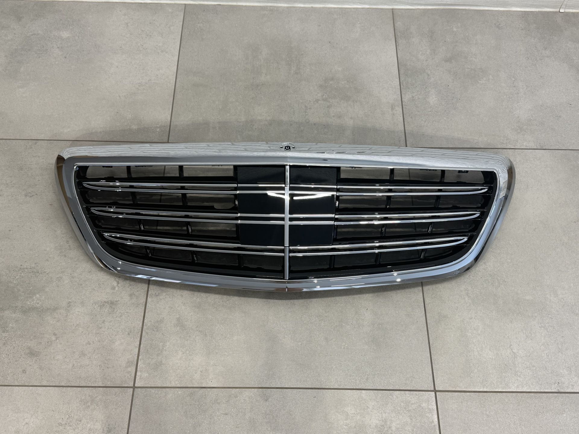 Решітка радіатора AMG під радар для Mercedes-Benz S-class W222 2013-2020