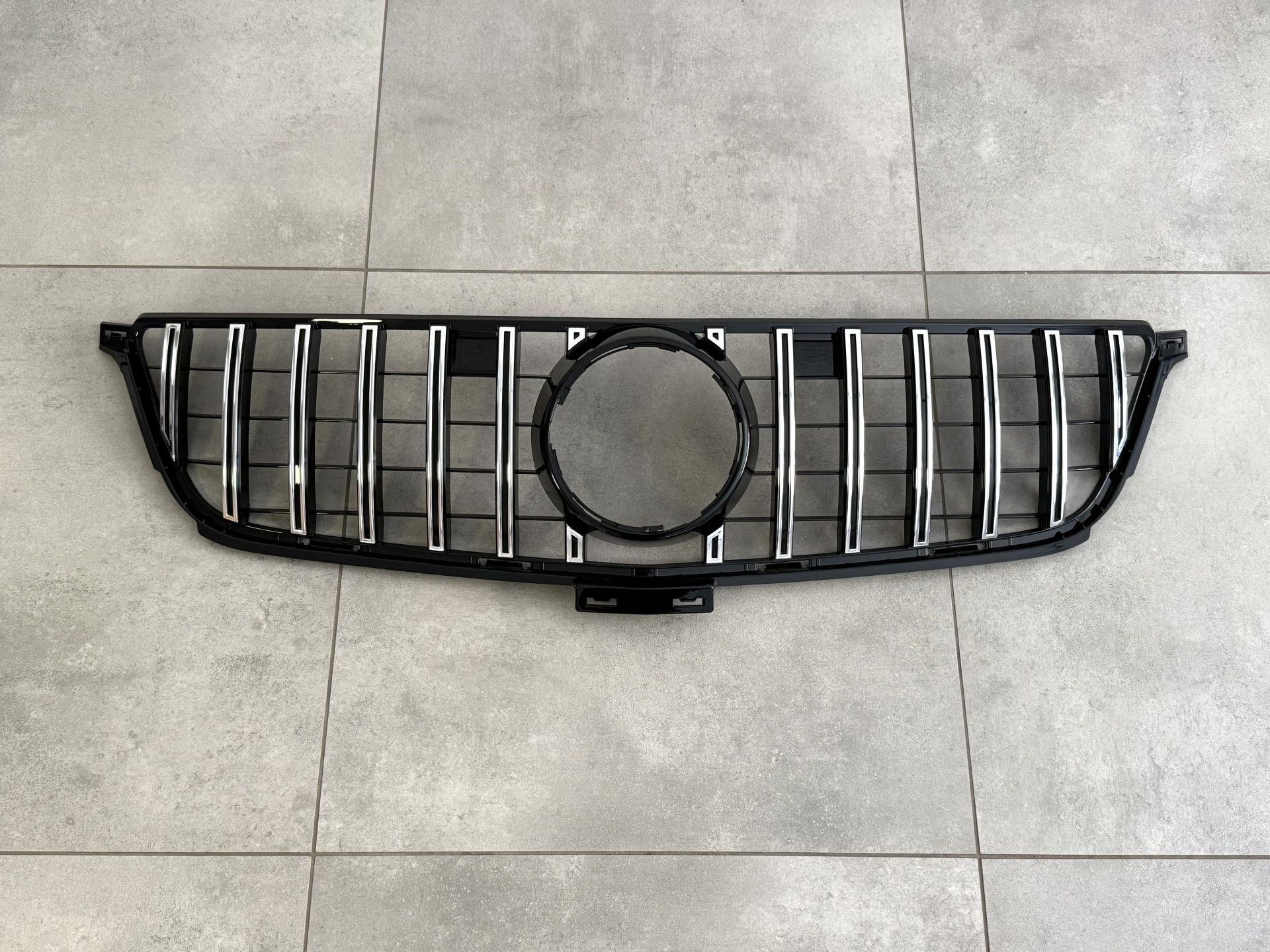 Решітка радіатора GT CHROMEMercedes ML-class W166 2012-2015