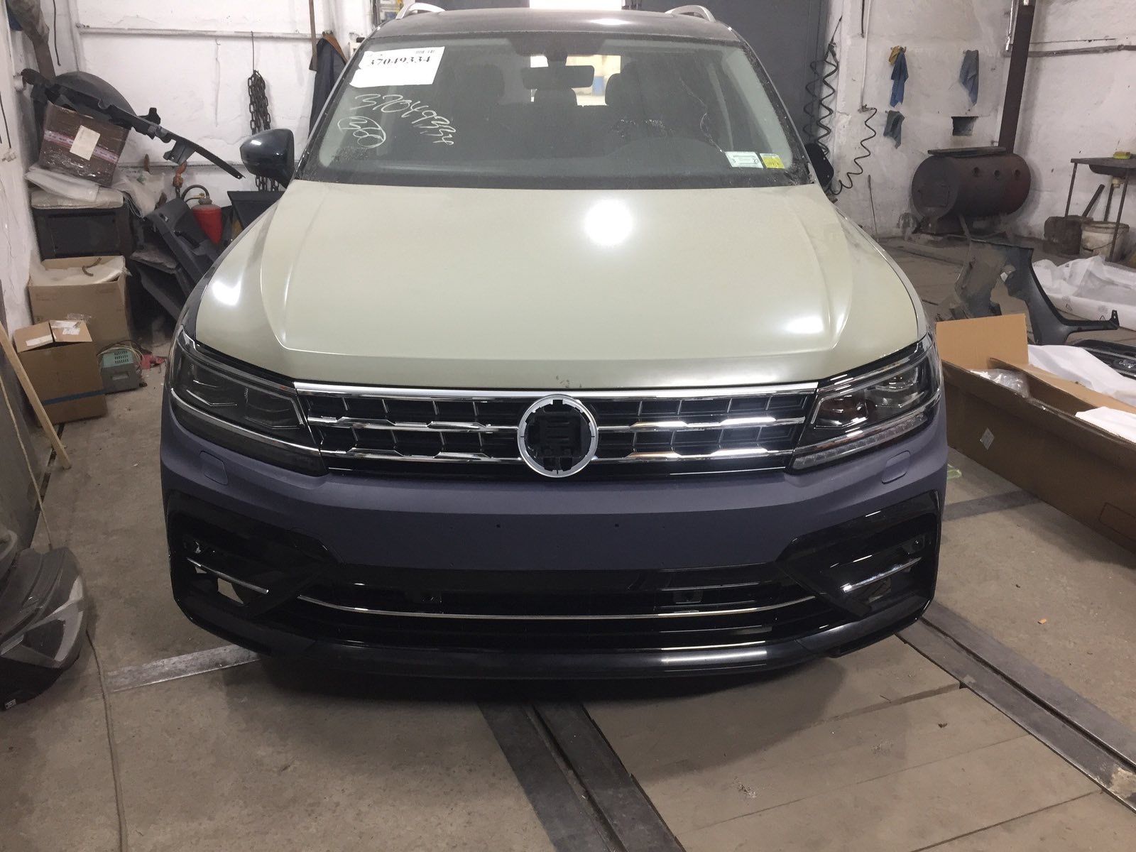 Передній бампер у зборі R-Line Volkswagen Tiguan 2017-2021