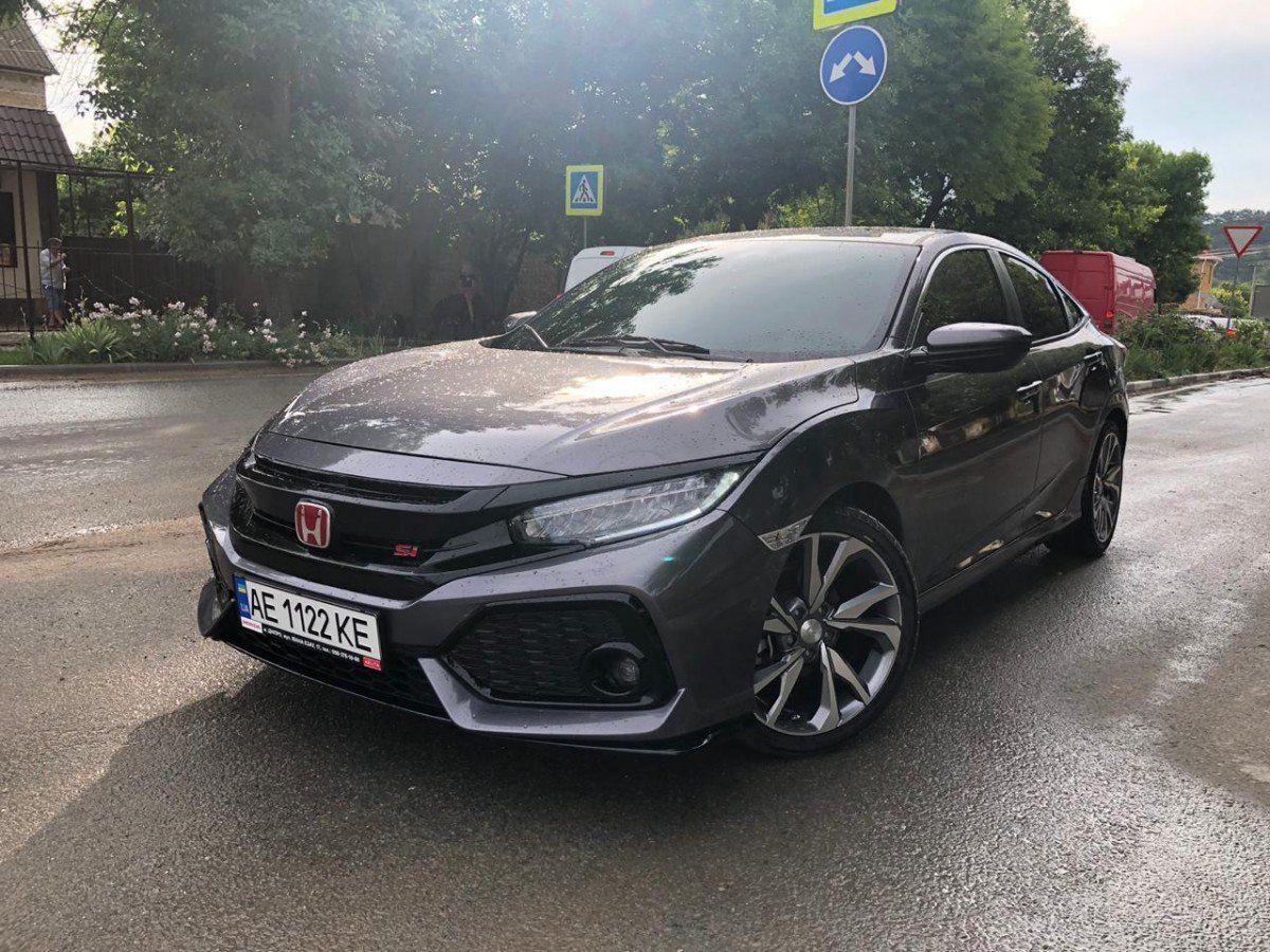 Бампер передній SI Honda Civic 4D / 5D 2016-2020 (бампер, губа, сітки)
