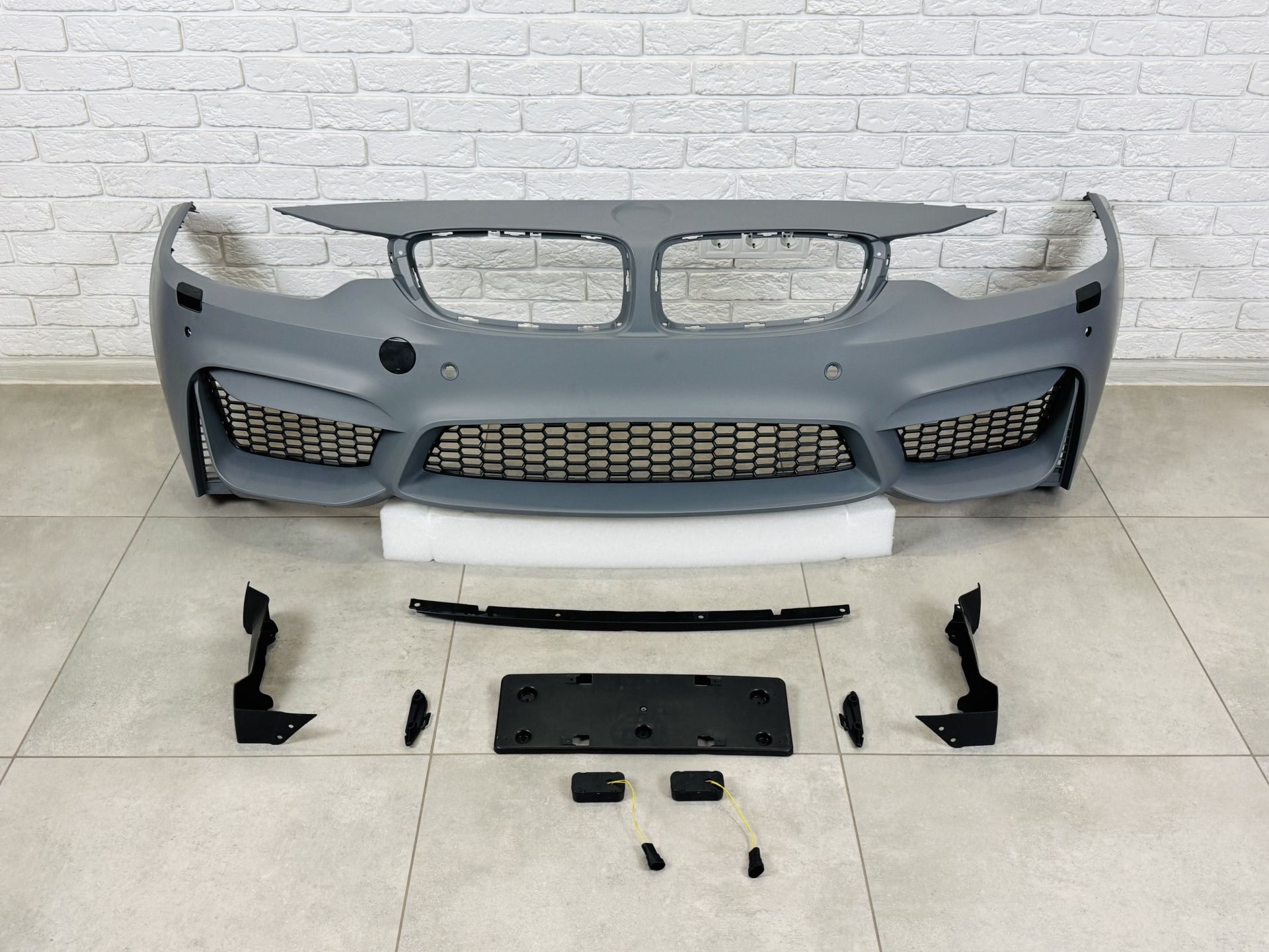 Бампер передній у сборі M4 для BMW 4 series F32 / F33 / F36 2013-2020