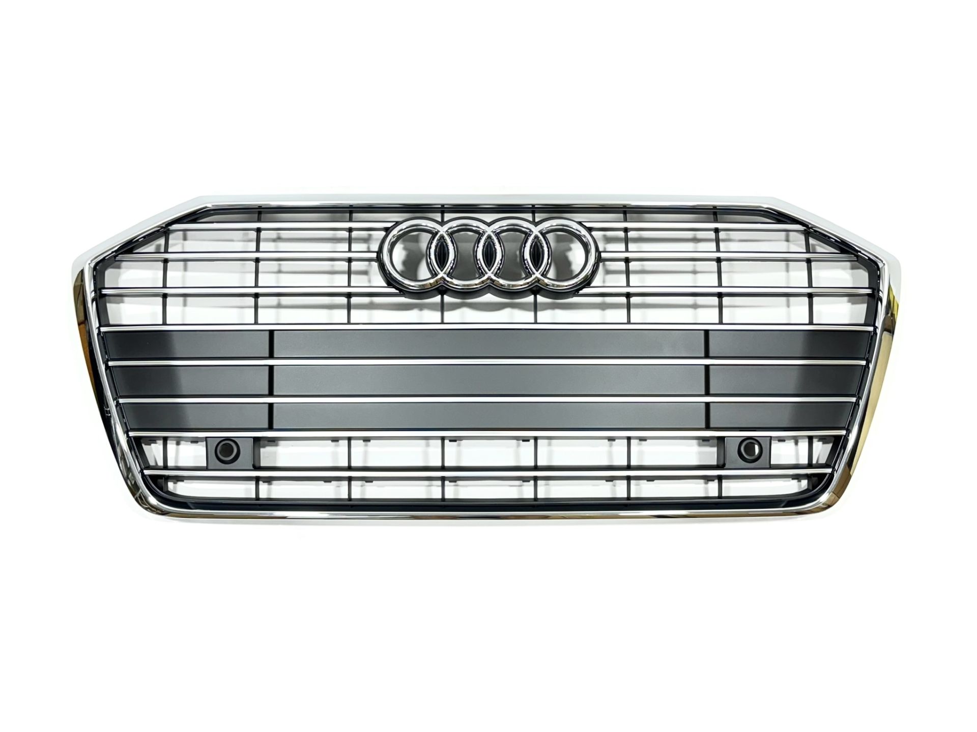 Решітка радіатора Audi A6 C8 2018+ темно-сіра з хромом