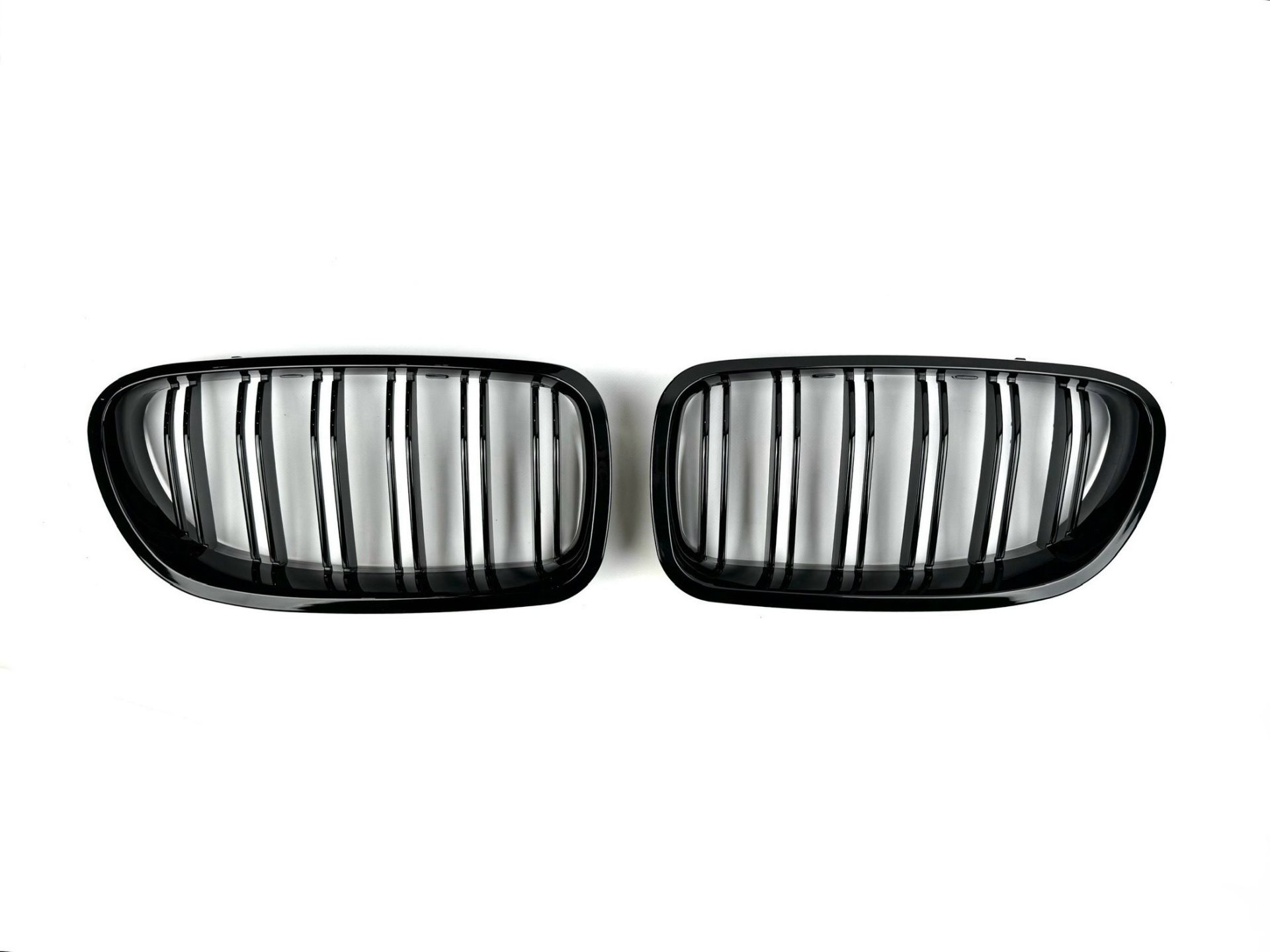 Решітки радіатора ніздрі M5 стиль BMW 5 series F10 F11, чорний глянець 2шт.