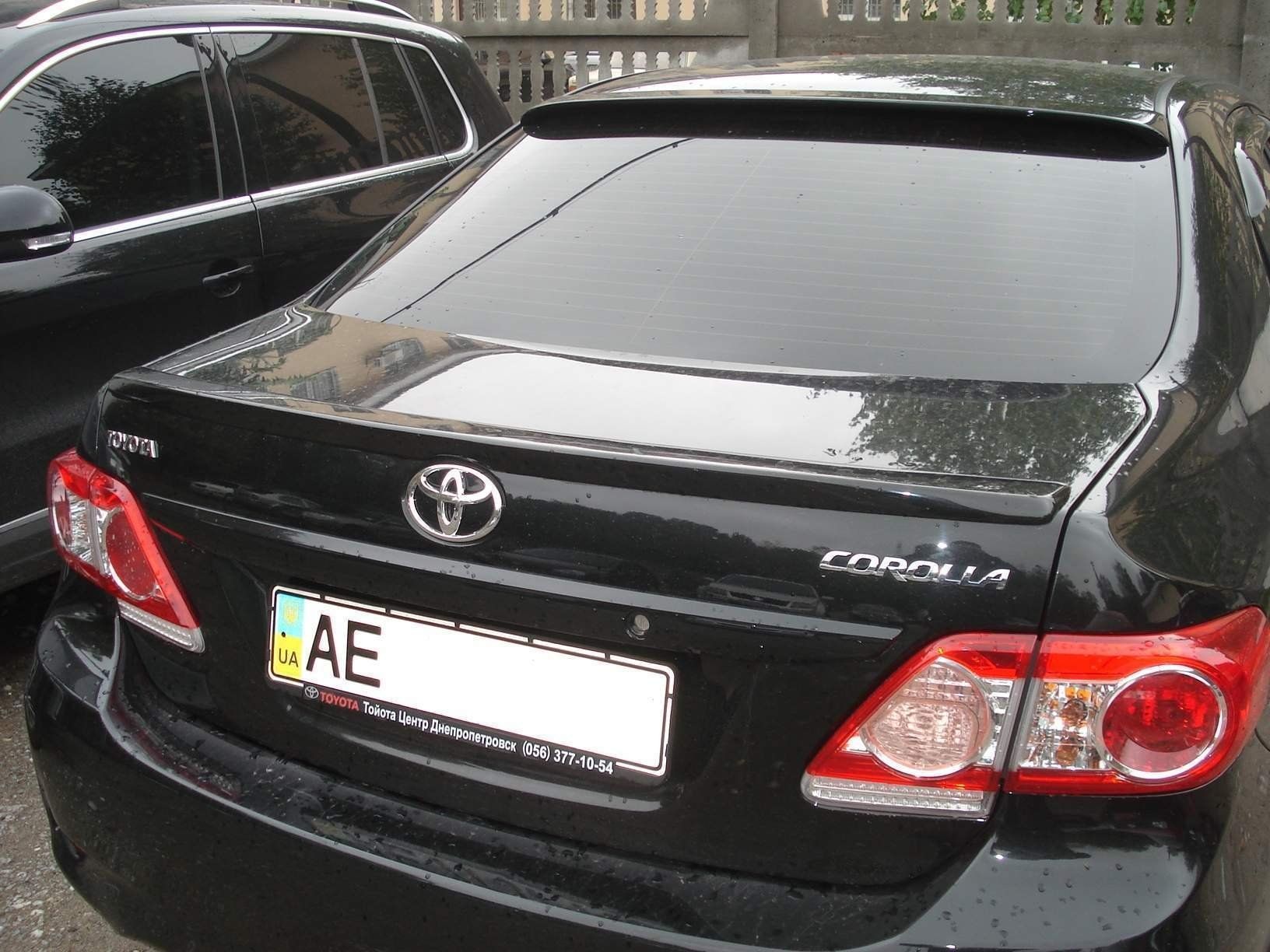 Спойлер ліп багажника Toyota Corolla 2007-2012 склопластик під фарбування